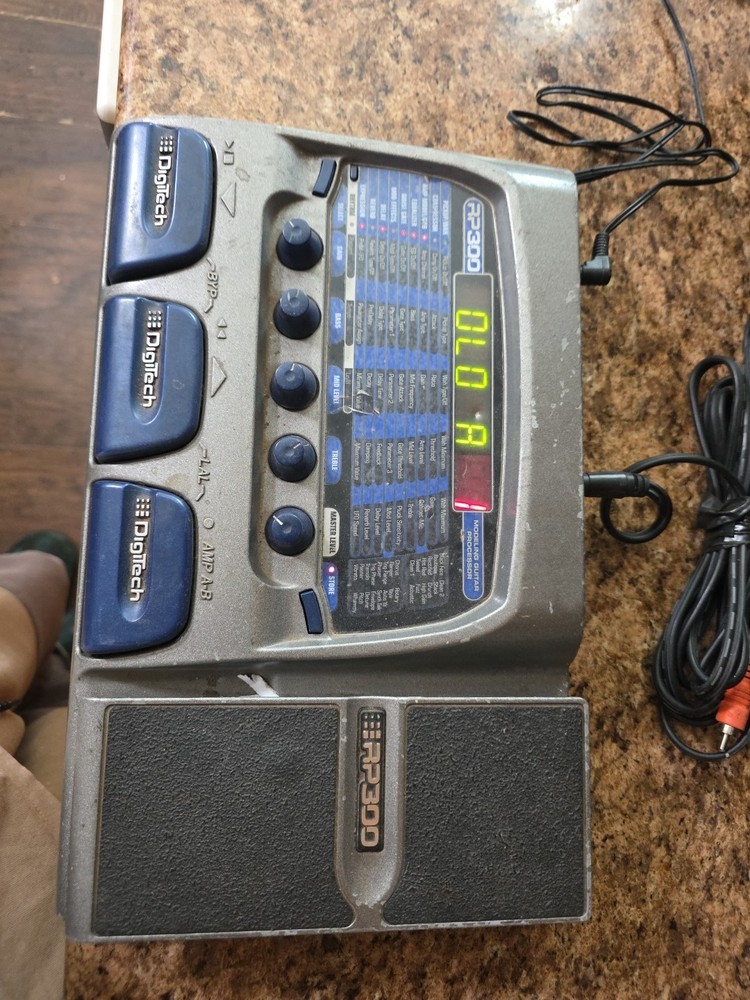 Dynamic! DIGITECH RP300 MODELING GUITAR PROCESSOR As-Is