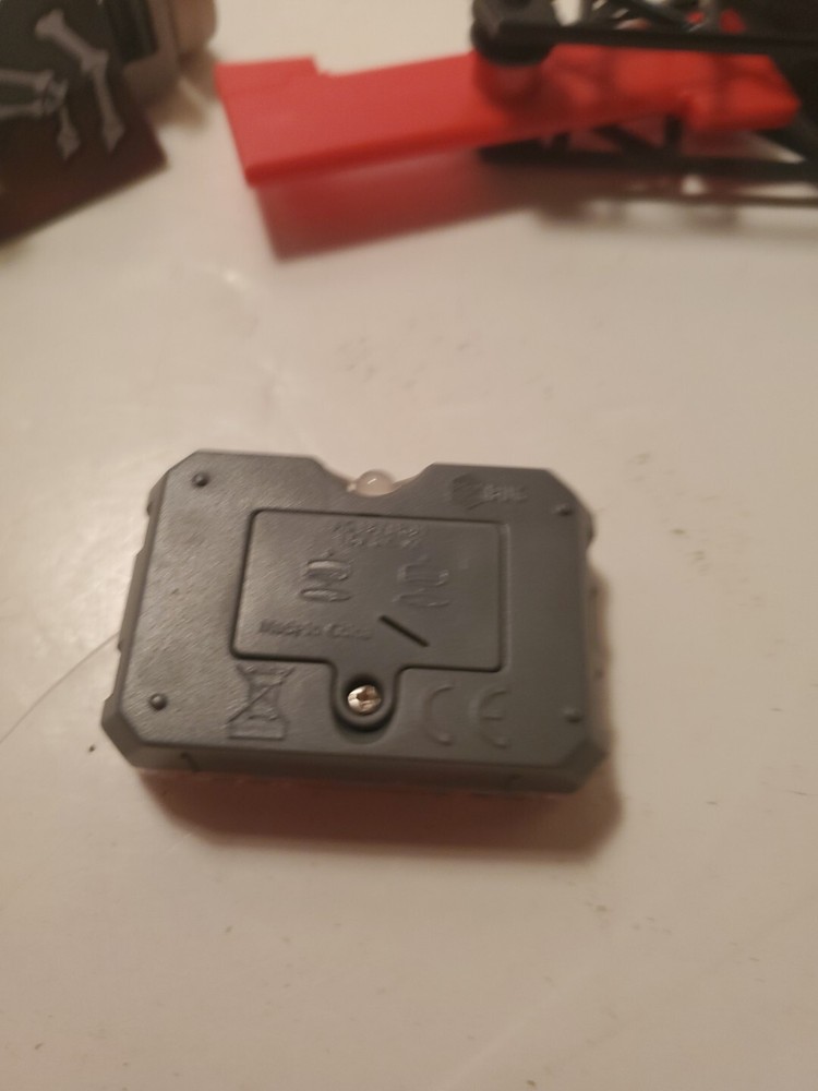 2 Hexbug Battlebots And 1 Remote Lot Untested S1