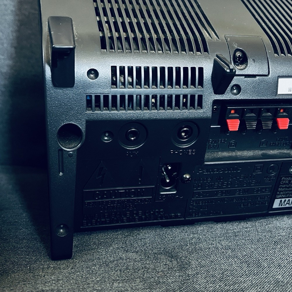 Panasonic CD Stereo System SA-EN17 With 2 Speakers No Remote Tested