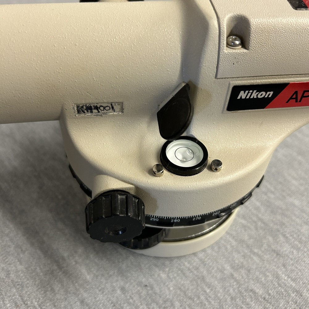 Nikon AP-8 Automatic Level 360 28x W/ Case