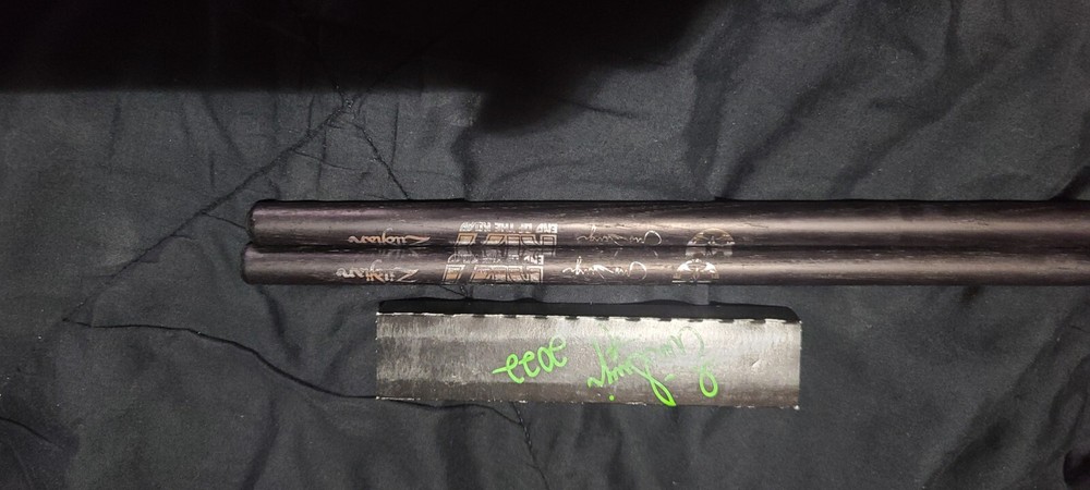 Eric Singer EOTR signature Drumsticks Autographed Sleeve Rare Black Sticks