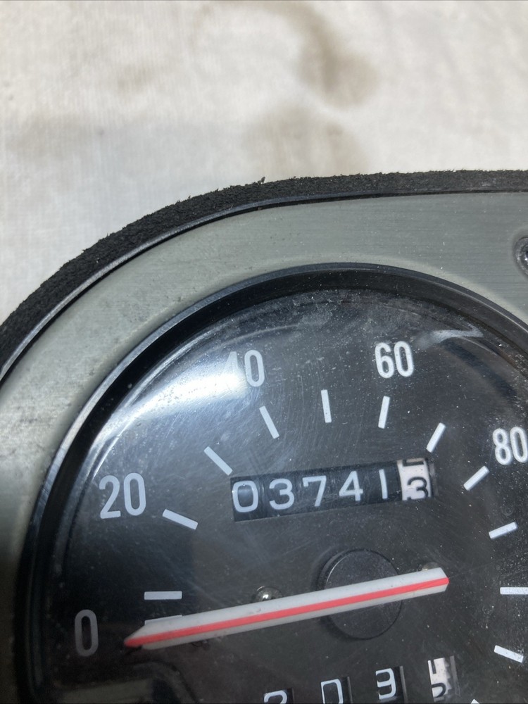 1997 Yamaha Vmax 600 XTC Speedometer Assembly