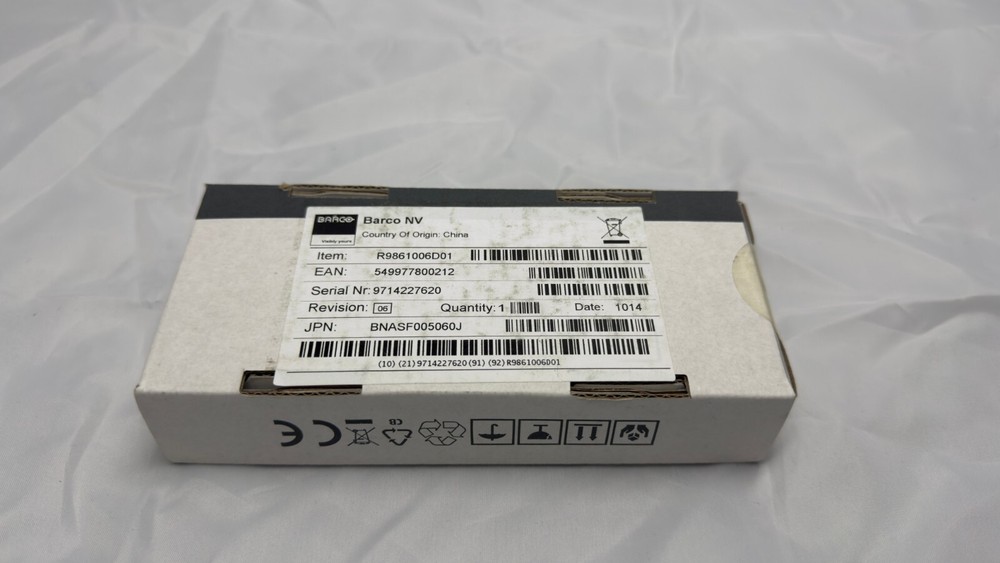 BARCO R9861006D01 CLICKSHARE USB BUTTON WIRELESS INTERFACE AV STREAMER