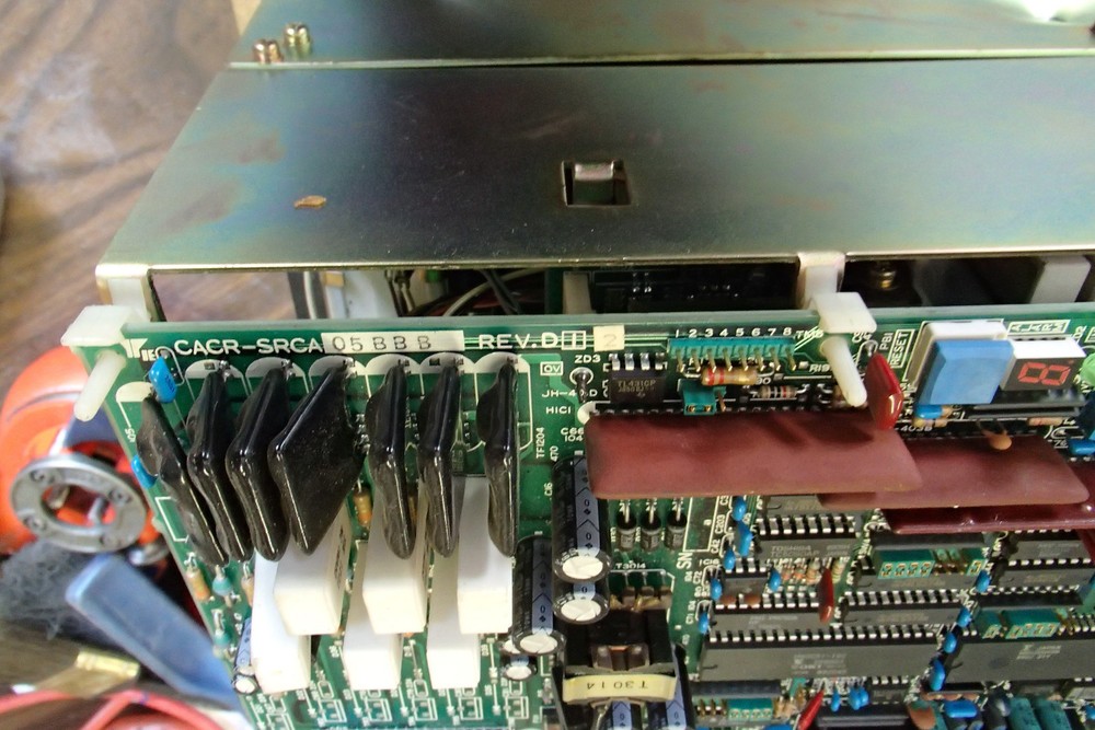 Yaskawa SERVOPAK SERVO CONTROLLER CACR-SR-05BB1BF Used T/O