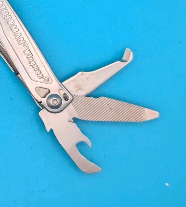 LEATHERMAN WINGMAN MULTI-TOOL! FAST SHIPPING!