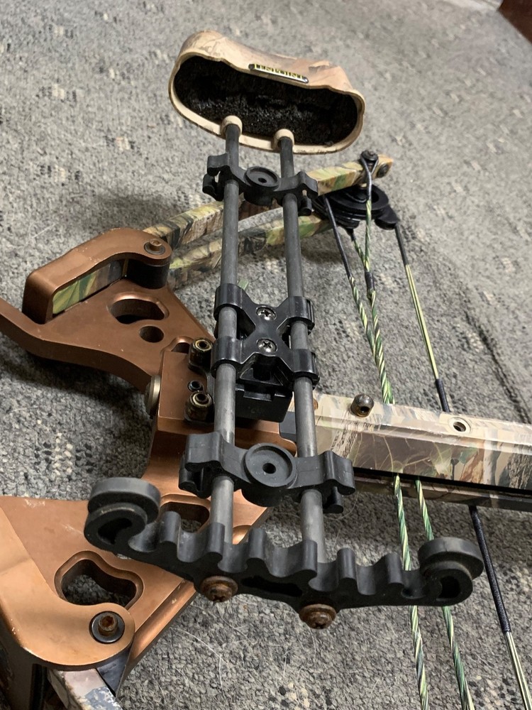 Tenpoint Phantom CLS Crossbow w/ Acu-Draw Cocking Device Scope & Quiver - Nice!