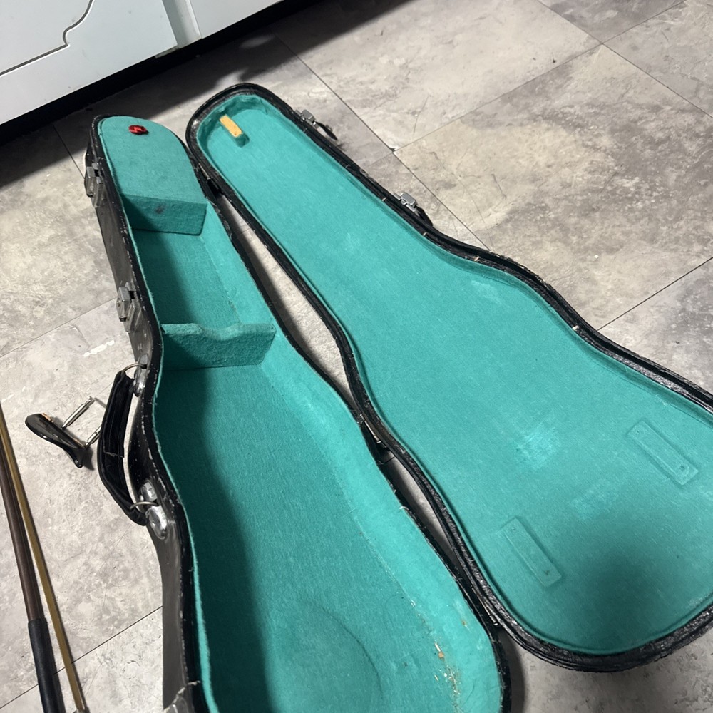 Lark Violin & Case. M5002-2