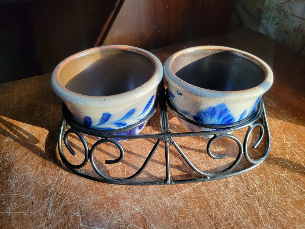 Salmon Falls Pet Dish, 2 Blue Pennsylvania Custard Cups
