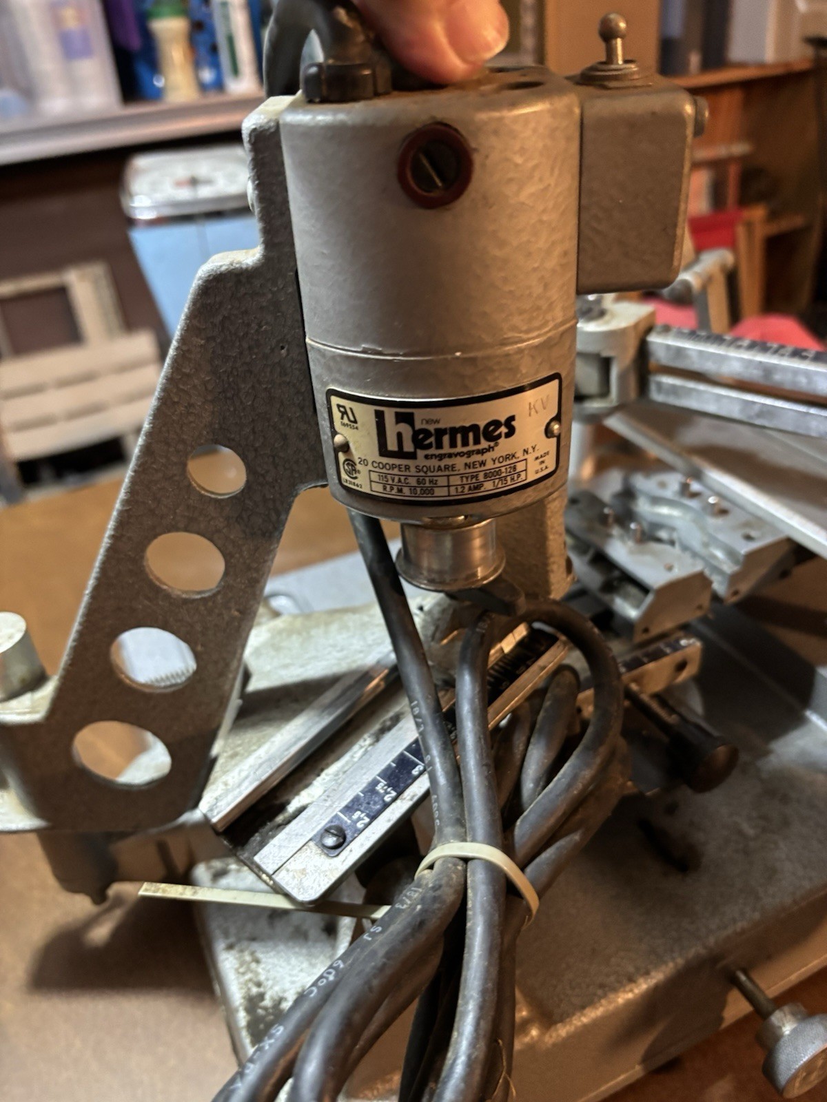 New Hermes MV718159 Engraving Machine has running motor
