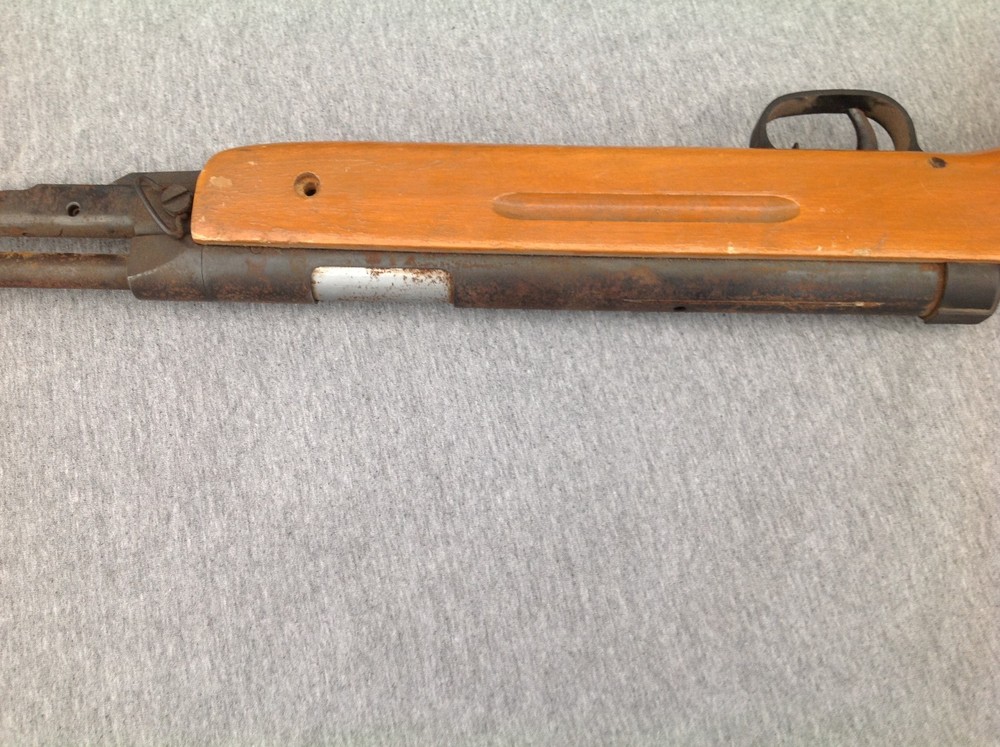 Underlever Air Rifle