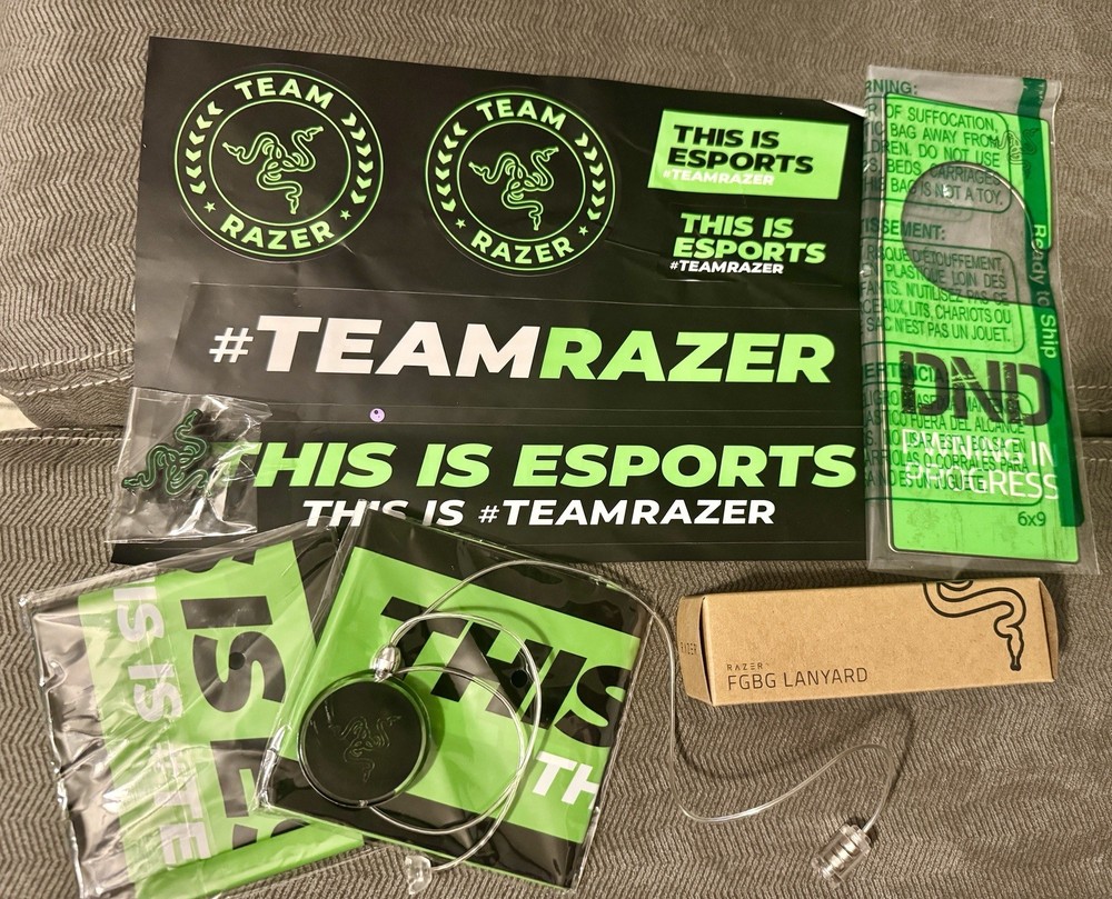 Razer Gaming Accessory Bundle -Lanyard, Balloon clappers, Door hanger, Necklace