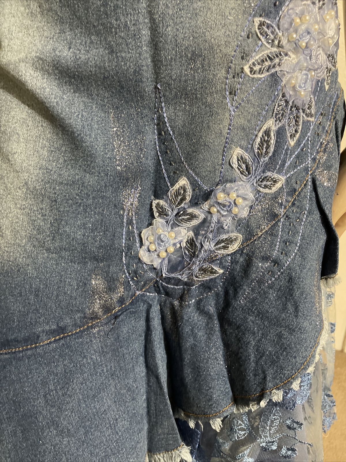 Blue Denim Casual Hippie Boho Beaded Lace Embroidery Ruffle Zip Size M Skirt 901