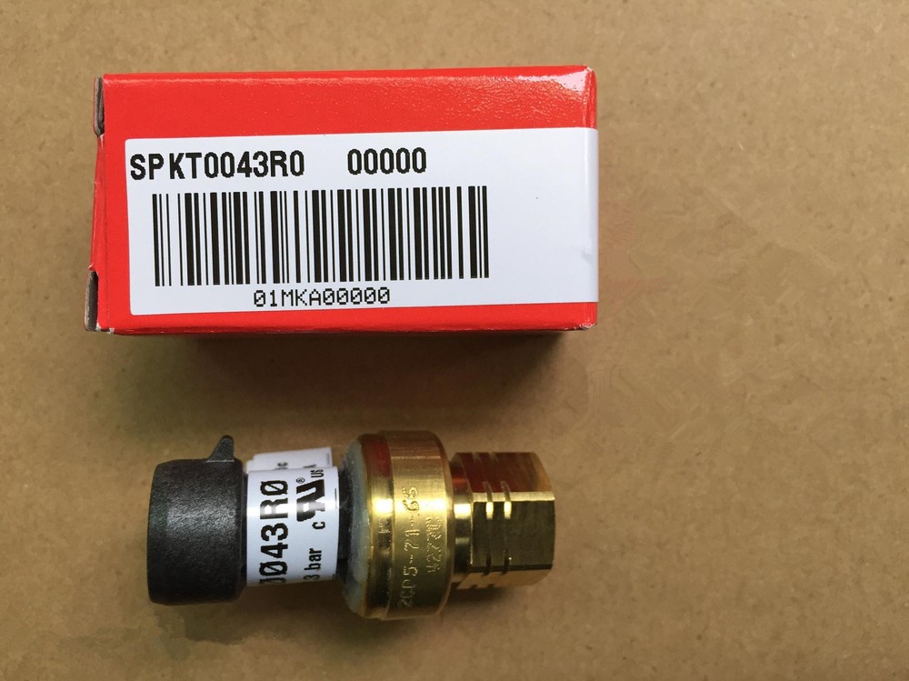 1pcs CAREL pressure sensor SPKT0043R0