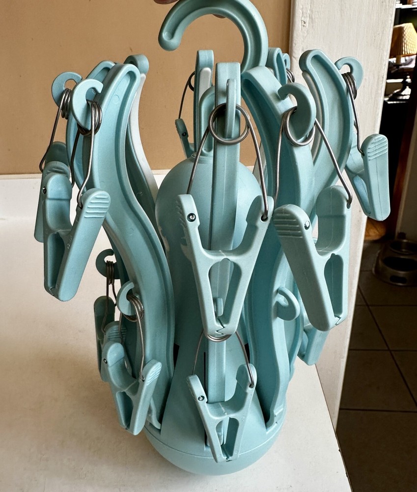 IKEA Pressa Blue Octopus Hanging Folding Drying Hanger 15 Clips