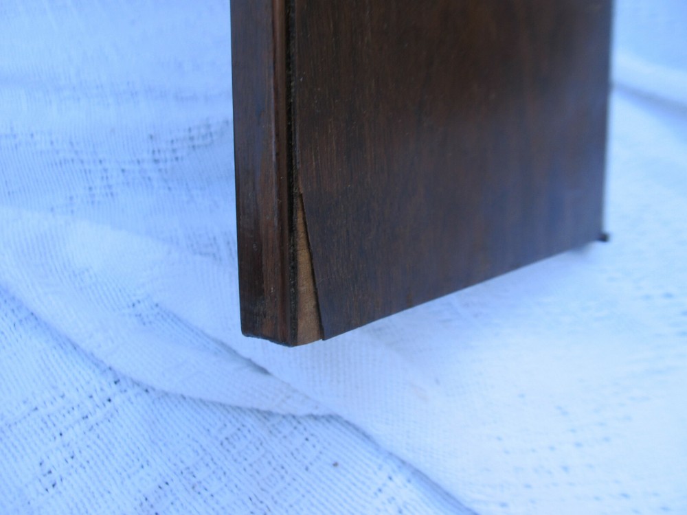 VICTOR V V 120 LARGE FRONT DOORS WALNUT?