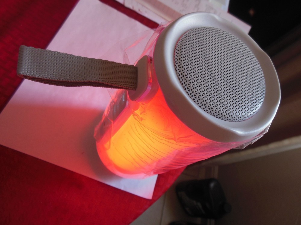 Bluetooth Speaker /  * Colored Disco Lights *** Free Shipping