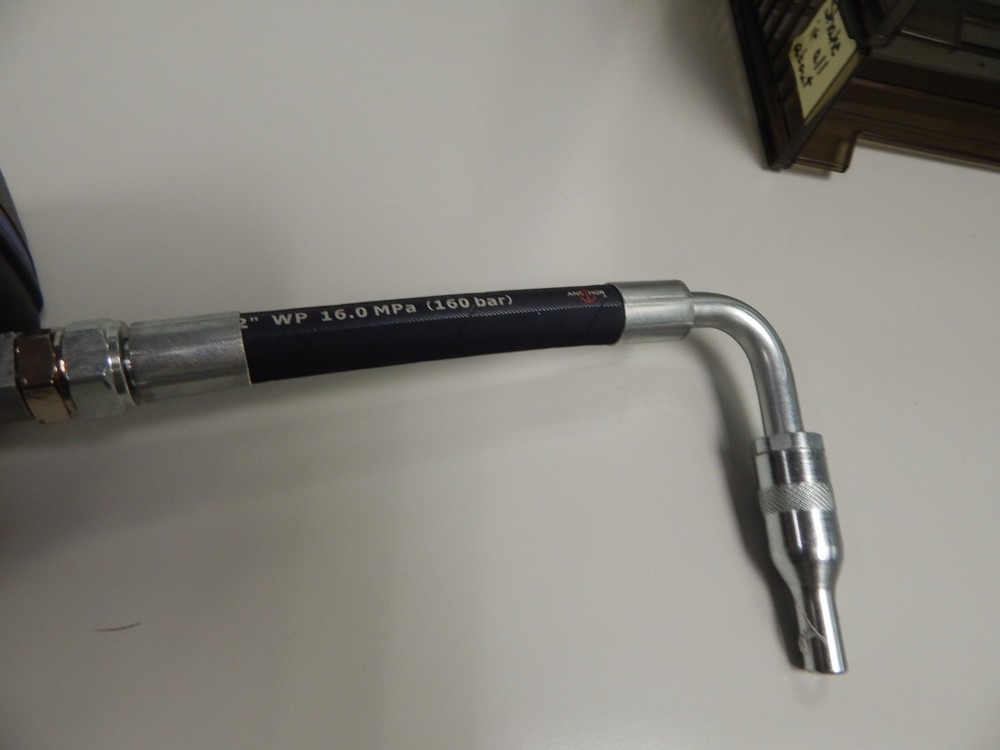 PRESET METERED CONTROL HANDLE