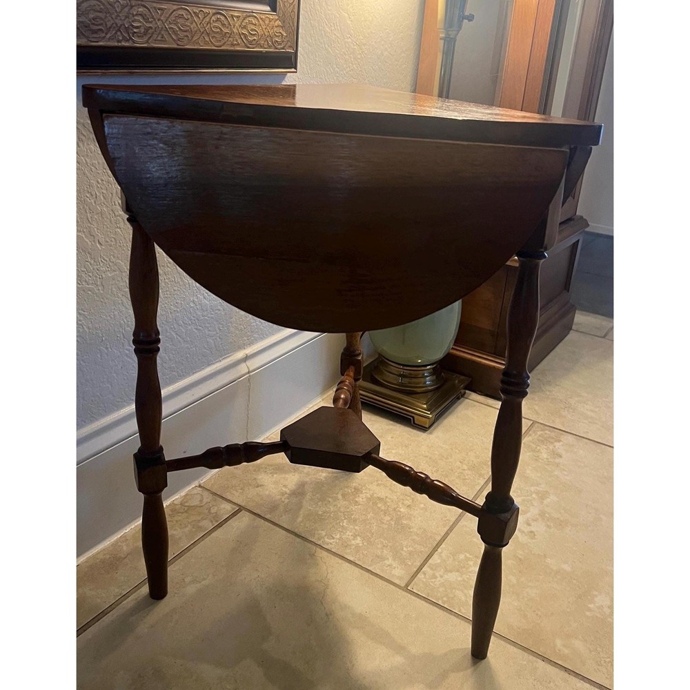 Antique Victorian Cloverleaf Drop Leaf Side Table Walnut Triangular 1800s
