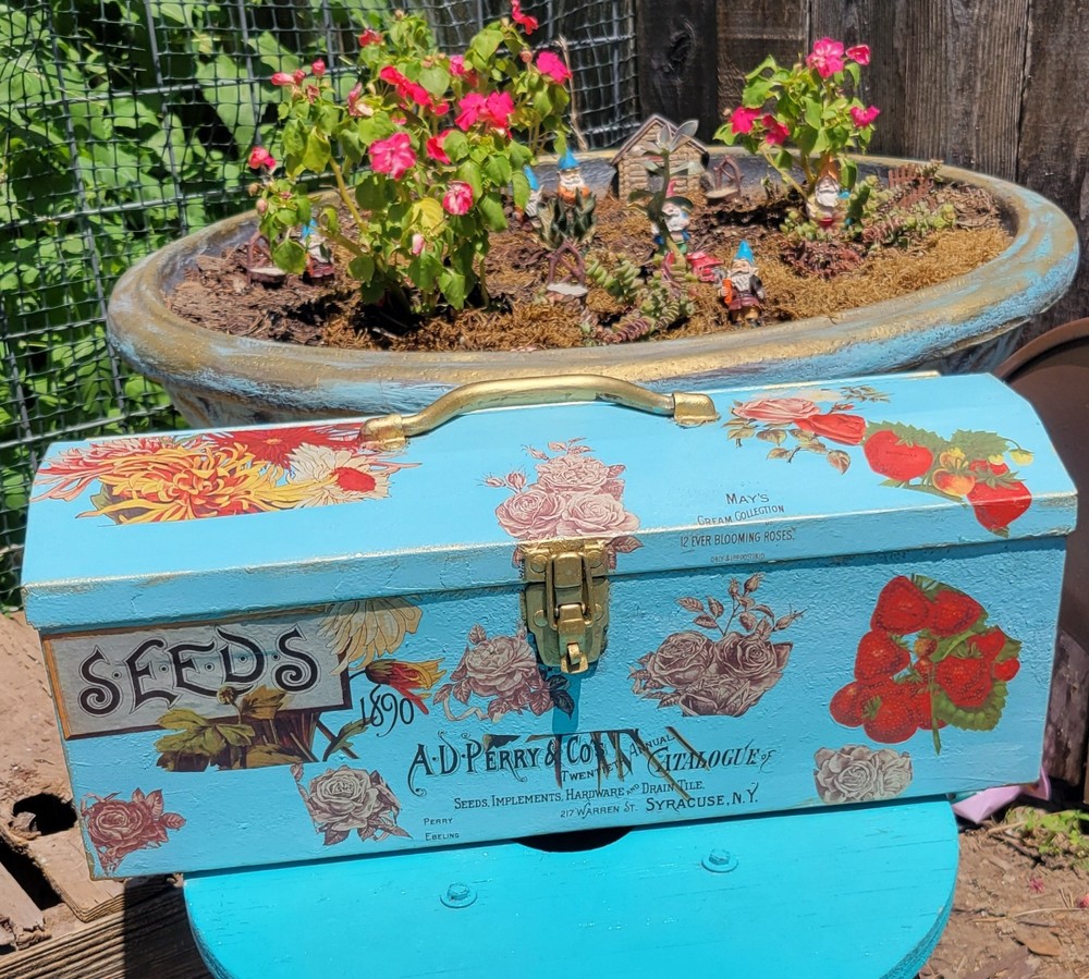 vintage tool box metal