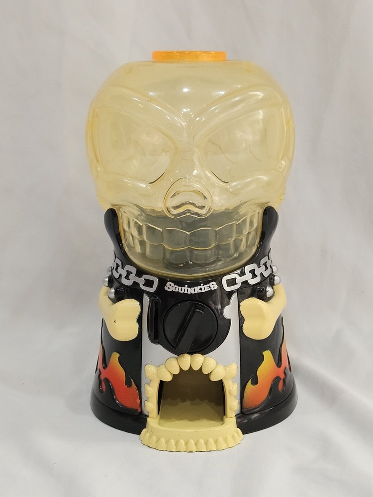 Squinkies Skull Cavern Playset with Figures and Bubbles