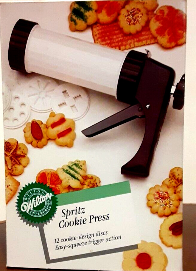 Wilton Spritz Cookie Pastry Press Includes 12 Cookie Discs NIB