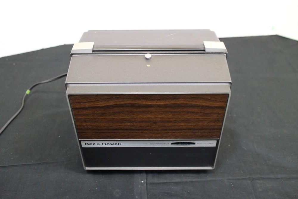 Bell & Howell Compatible Autoload 8mm Super 8 Projector 466A