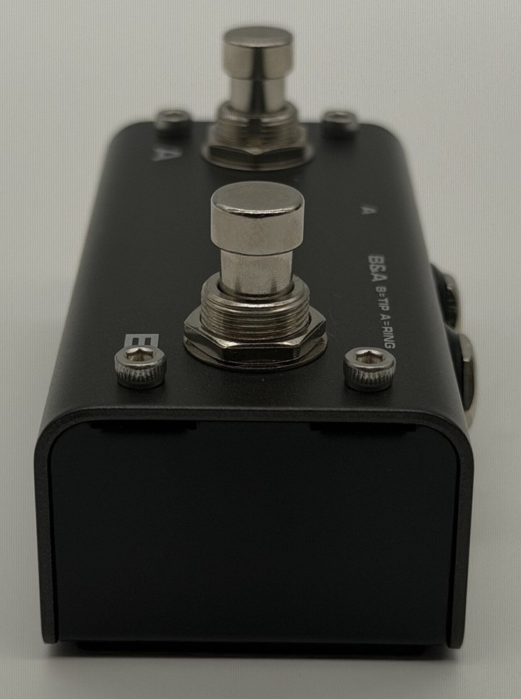 NUX Loop Core Deluxe Bundle Dual Foot Switch