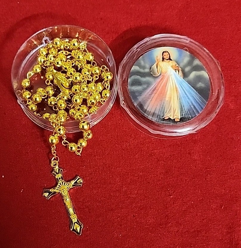 CHRISTIAN   CATHOLIC ROSARY NECKLACE  GOLD PLATED New In Box Free Shipping