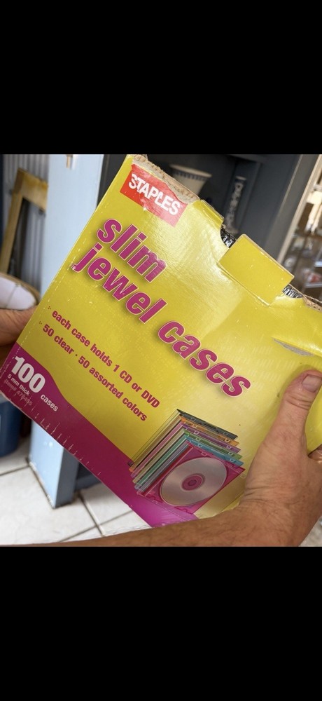Staples Slimline Jewel Cases 100 Pack CD DVD Assorted Clear Plastic