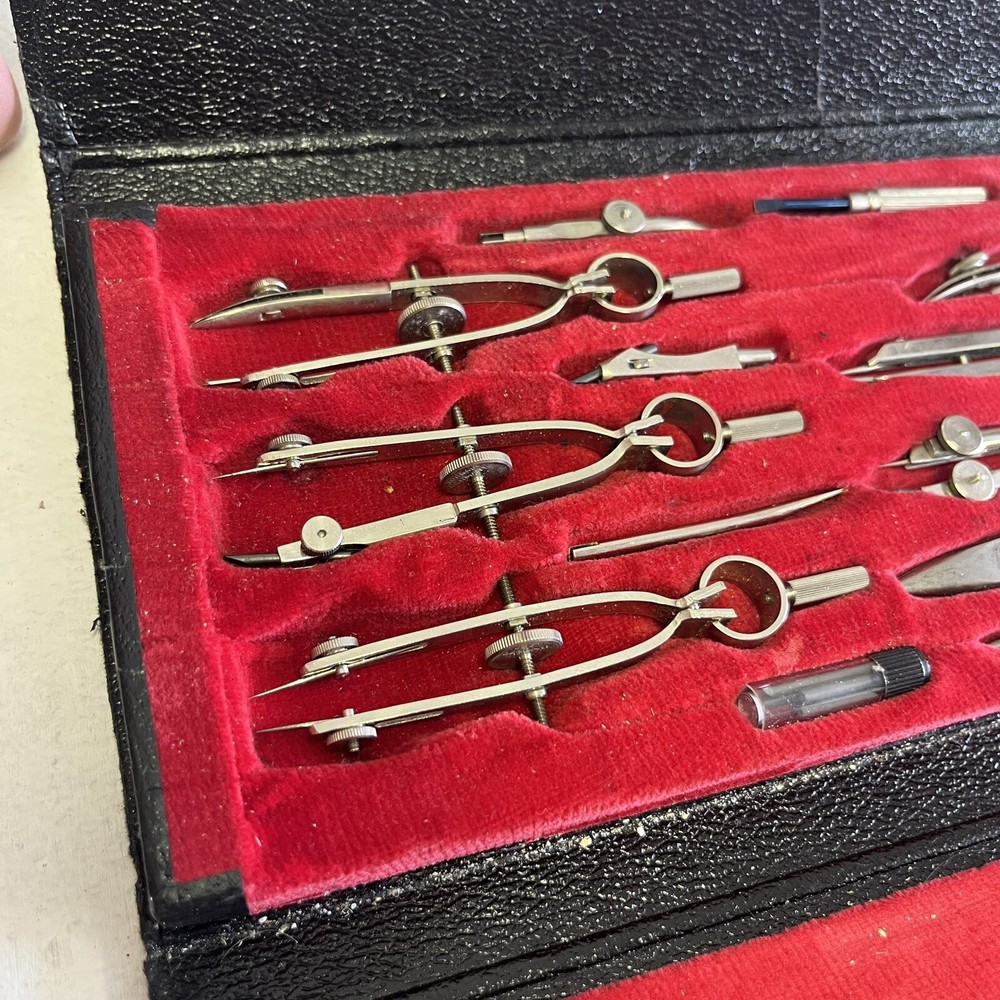 VINTAGE DURER 4038 Drafting Tool Kit With Case. Damaged Case