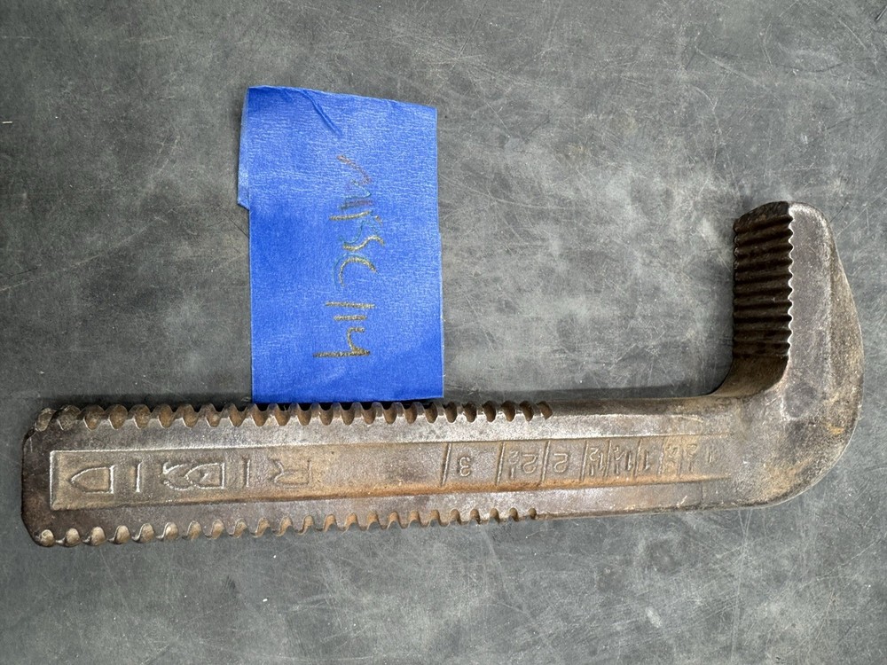 Ridgid 24 inch replacement hook jaw for pipe wrench