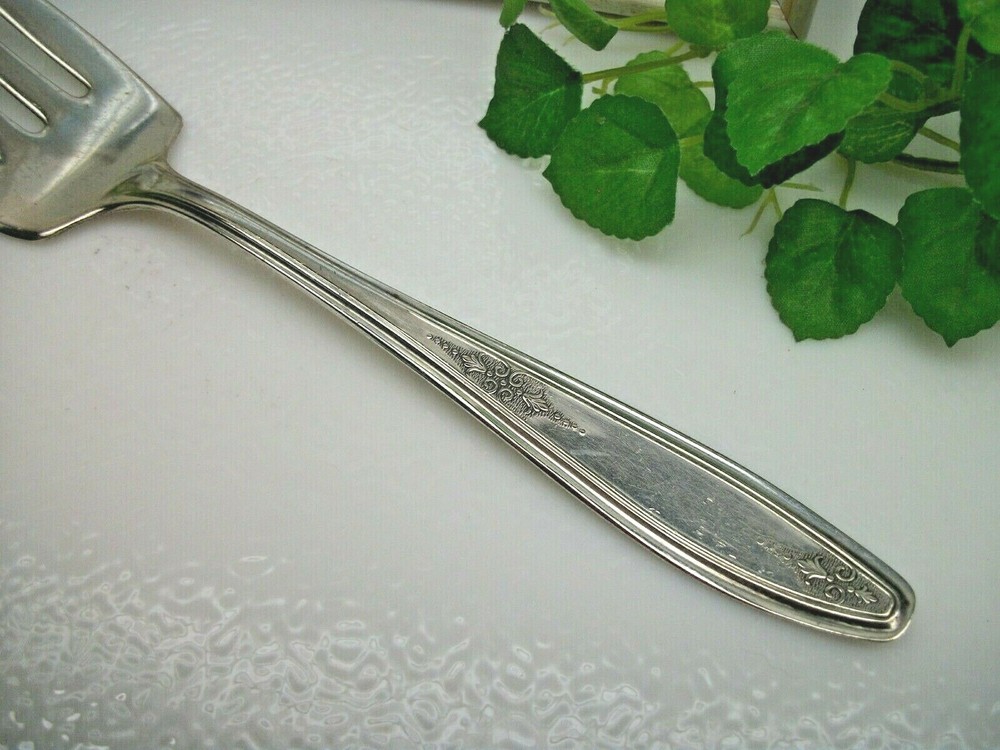Vintage Diamond Silver ART DECO Silverplate Cold Meat Serving Fork