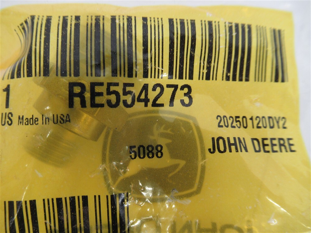 John Deere RE554273 , Adapter Fitting