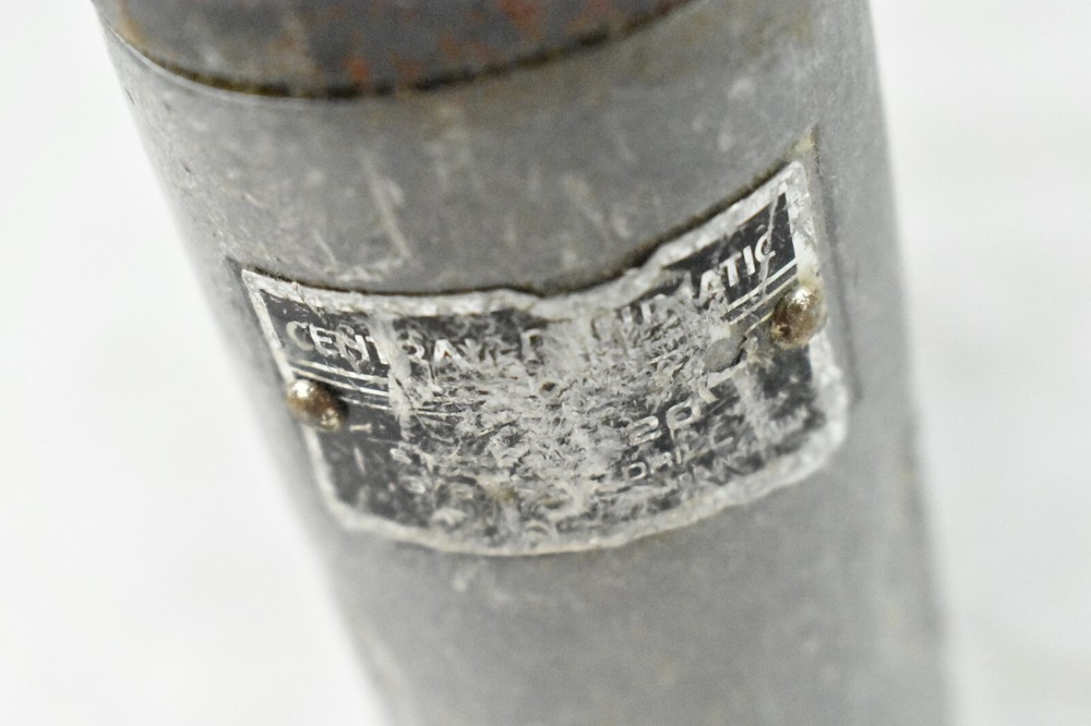 Central Pneumatic 3/8" Drill