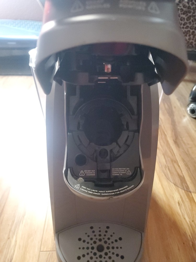 Keurig 2.0 Coffee Maker Model K200 Plus K Cup Grey