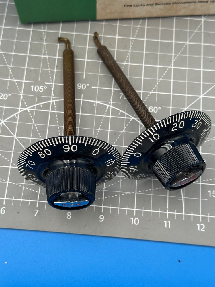 2  S&G (SARGENT & GREENLEAF, INC) SAFE DIALS D-37