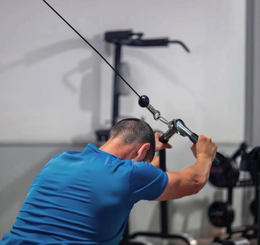 V-bar Tricep Press Down Bar, Pulley Cable Machine Attachment Rotating
