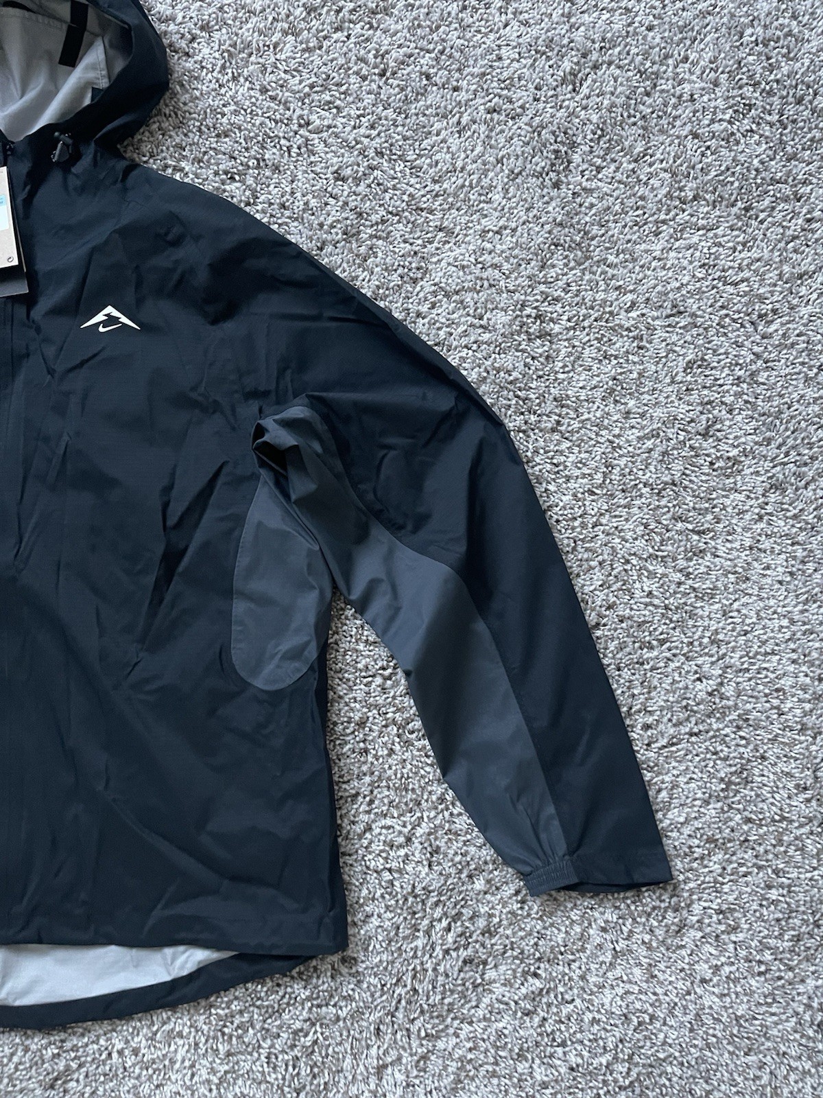 New Nike Men's Cosmic Peaks Storm-FIT ADV Running Jacket FZ1084-010 Size Medium