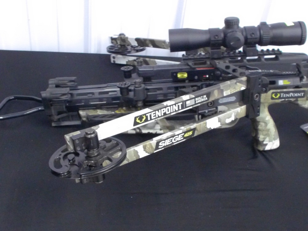 Tenpoint Siege 425 Crossbow ACUSLIDE W/100YD SCOPE- NWT - NEEDS STRING