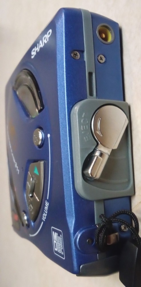 SHARP MD-SS311-A BLUE Slot-In MDLP MiNiDiSC Player CD NICE CONDITION WORK