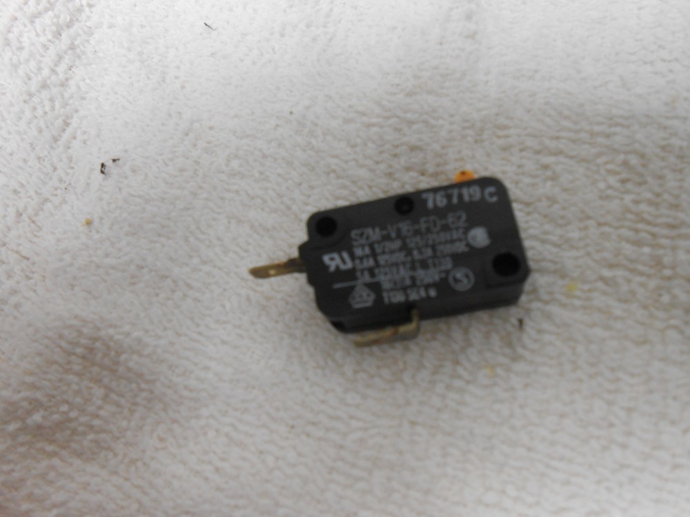 Frigidaire Tappan Electrolux Microwave Oven Microswitch 5304456101