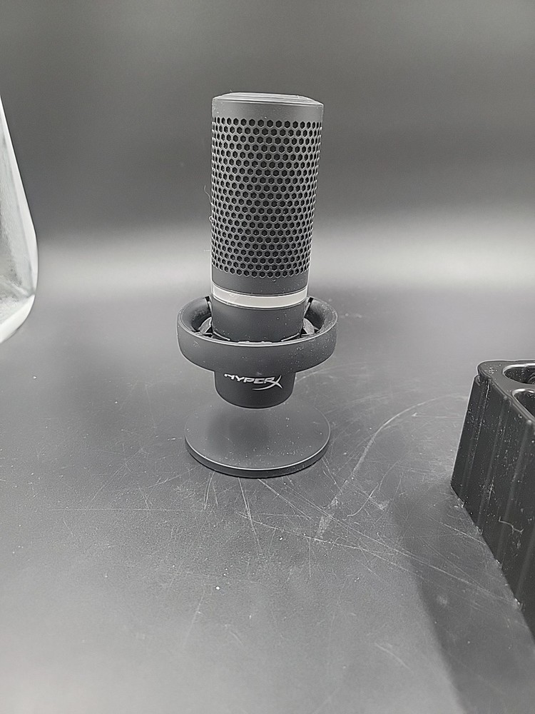 HyperX Doucast Microphone, Customizable RGB Light, PS4 & PS5 - 4P5E2AA