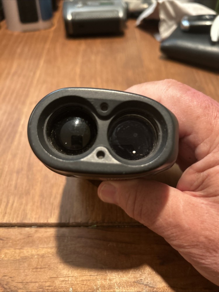 Bushnell Tour V2 Laser Rangefinder (T)