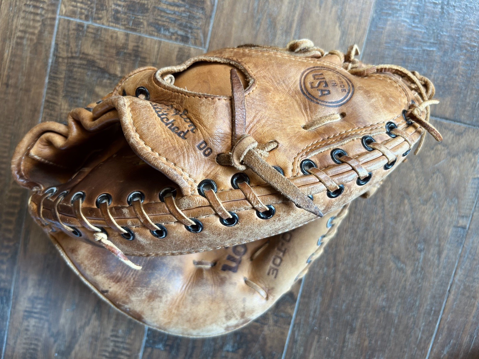 Game Used Auto Tony Peña 1982 Wilson Catchers Mitt Pittsburgh Pirates Photomatch