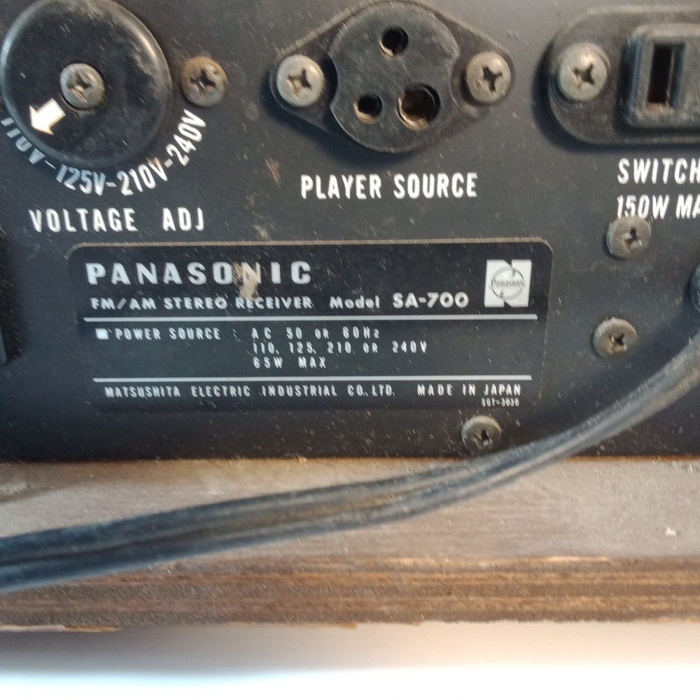 Panasonic FM/AM Solid State Stereo Receiver SA-700-READ