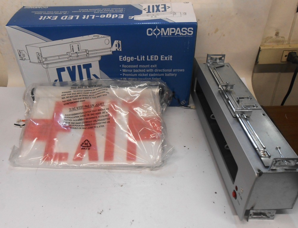 HUBBLE/COMPASS EXIT LIGHT, CELR2RNE, MIRROR BACKED WITH ARROWS, BACKUP BATTERY,
