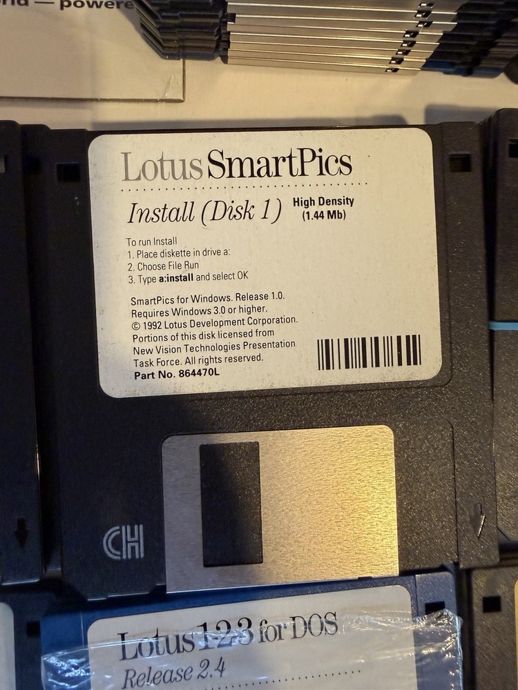 Vintage Lotus SmartSuite Software Bundle Lot
