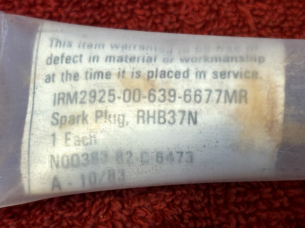 CHAMPION SPARK PLUG P/N RHB37N