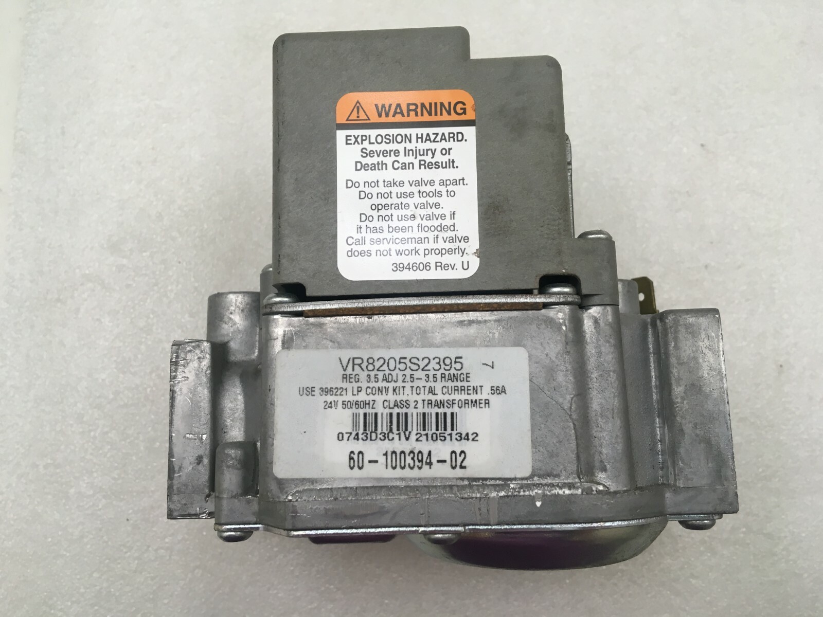 Honeywell VR8205S2395 Furnace Gas Valve 60-100394-02 used #G79