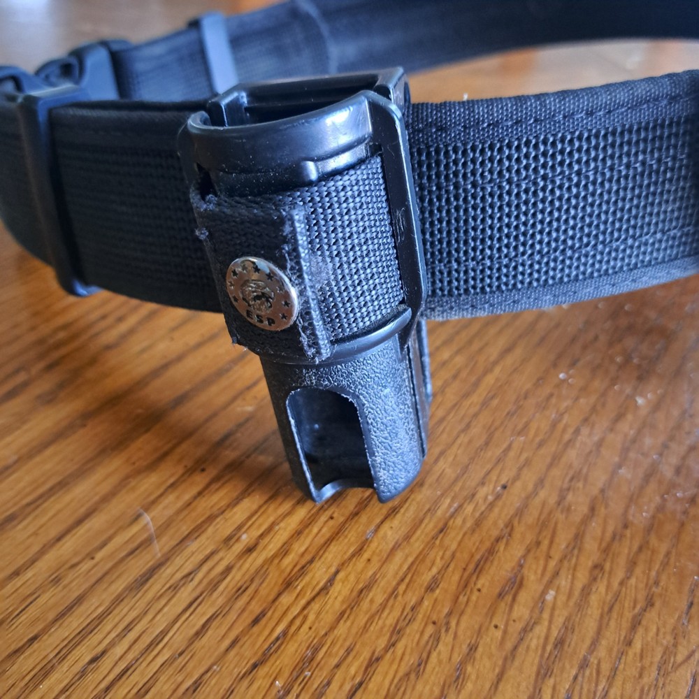 Uncle Mike's Law Enforcement Belt With 2 Cases Size Medium